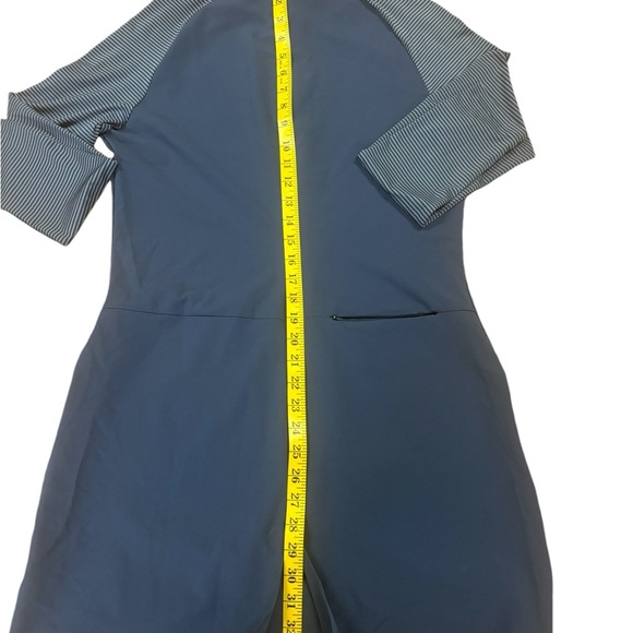 NWT ADIDAS WOMENS LONG SLEEVE UPF 50 GOLF DRESS SIZE M - Picture 13 of 14